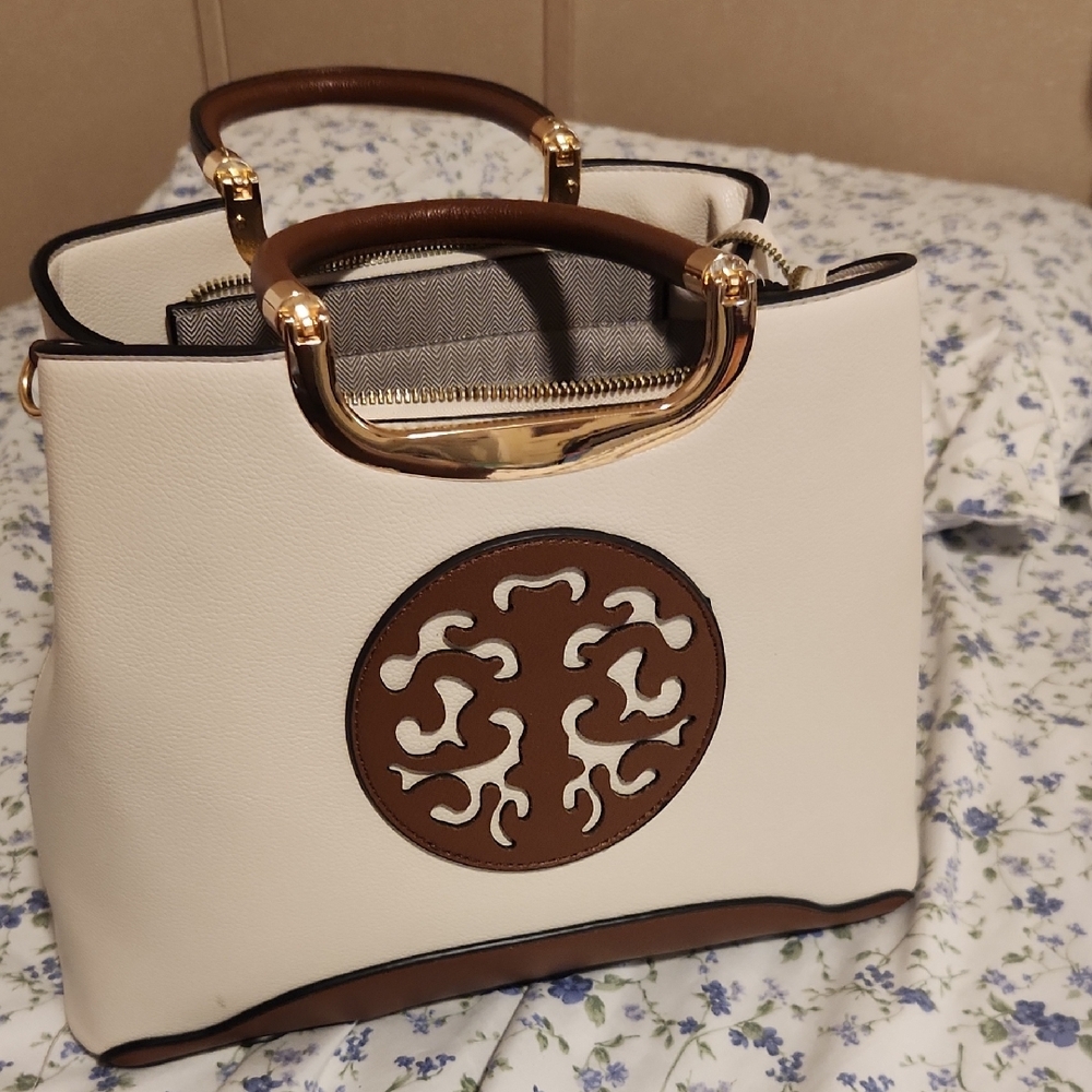 Elegant White and Brown Handbag